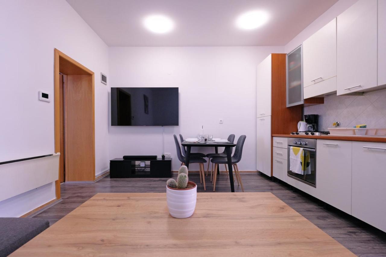 Apartment Klea - Cosy, Near City Center Pula Zewnętrze zdjęcie