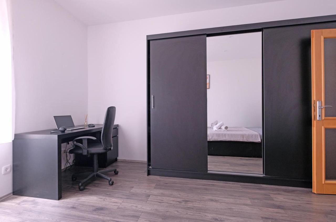 Apartment Klea - Cosy, Near City Center Pula Zewnętrze zdjęcie